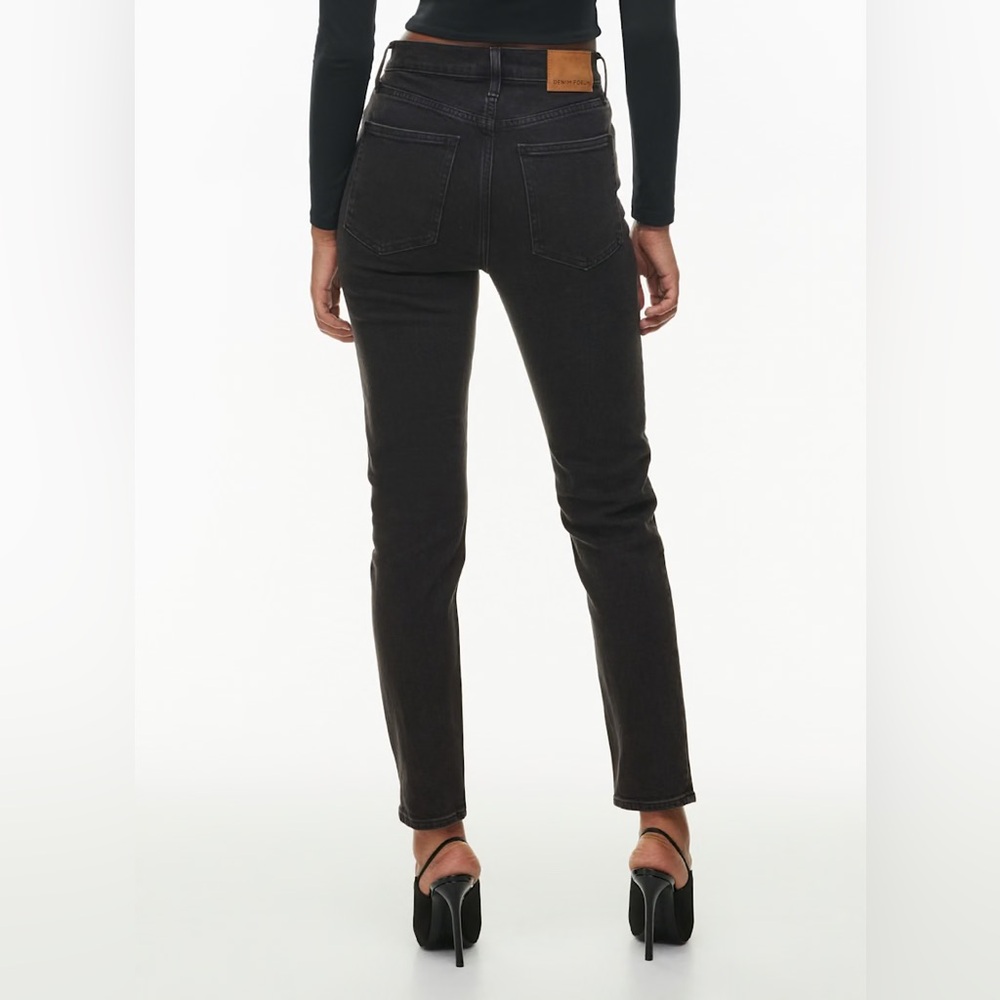 Aritzia Denim Forum The Yoko High Rise Slim 28L | Black Eyeliner - Picture 4 of 15